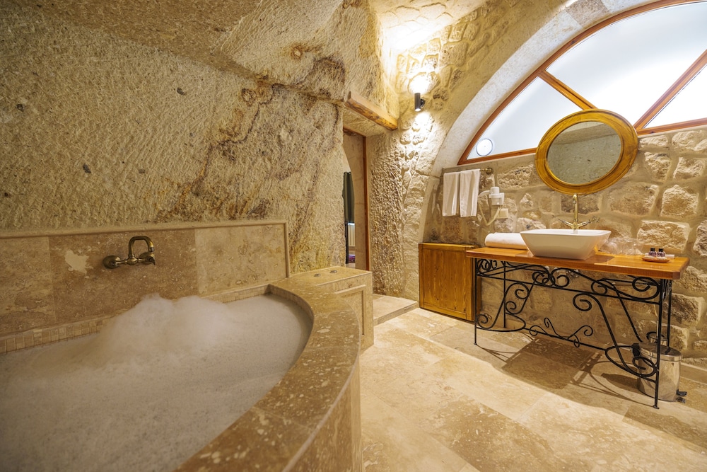 Canyon Cave Hotel 39/69