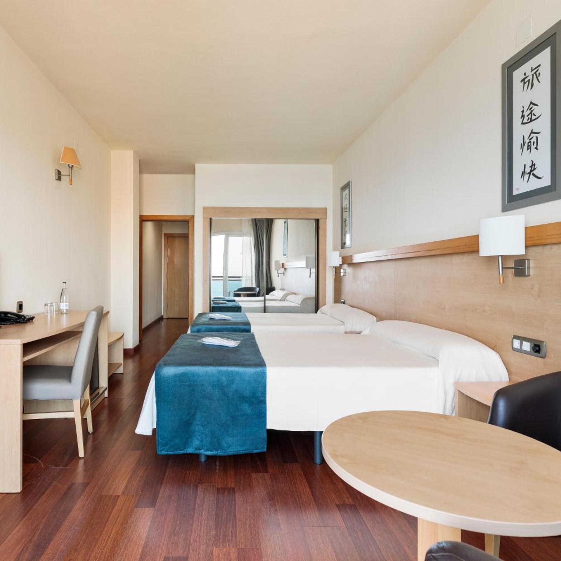 Standard, Double Bed, Lateral Side Sea View