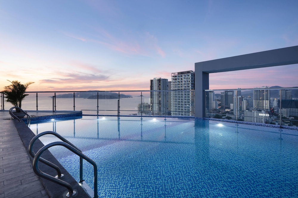DQua Hotel and Apartment 44/50