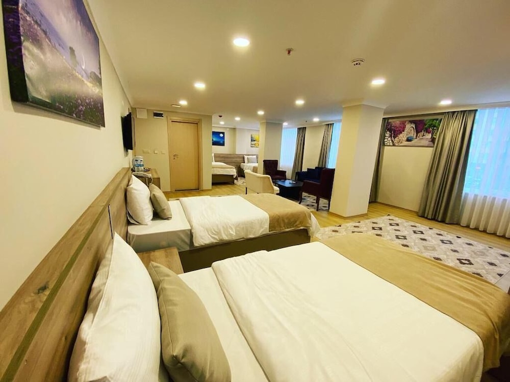 Simal Hotel 19/50