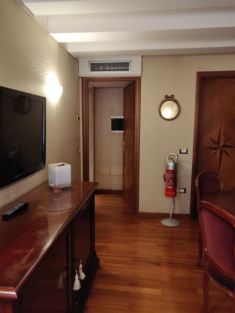 Hotel Ca Marinella 43/53