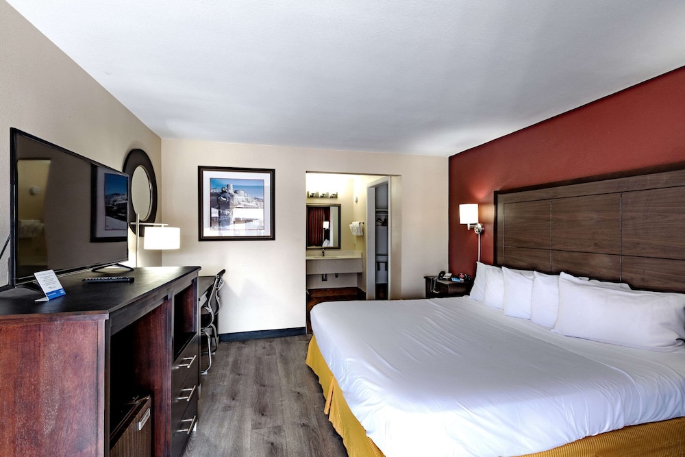 Super 8 By Wyndham Williams West Route 66 Grand Canyon Area Ex Rodeway Inn 11/54