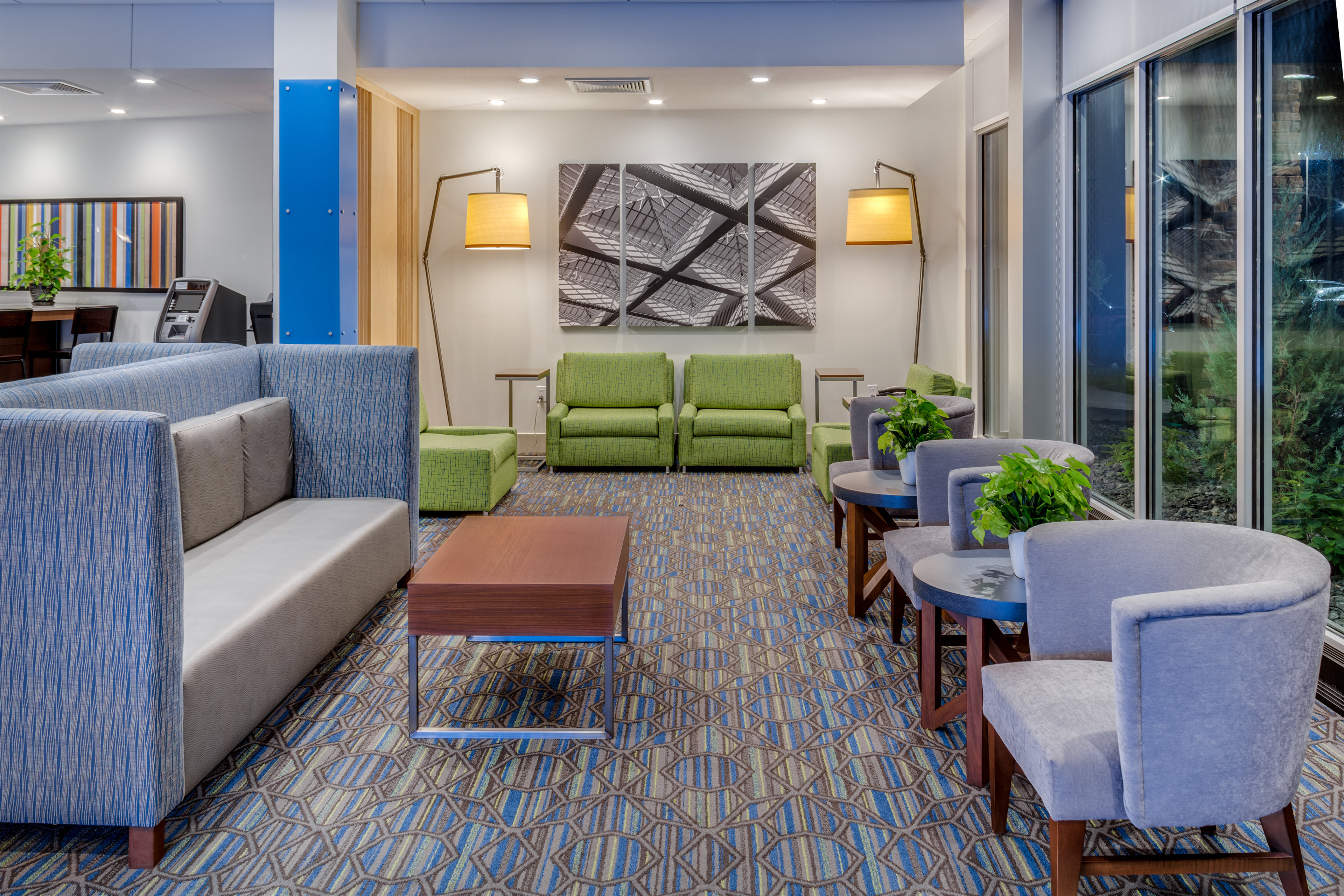 Holiday Inn Express Suites Rice Lake 39/72