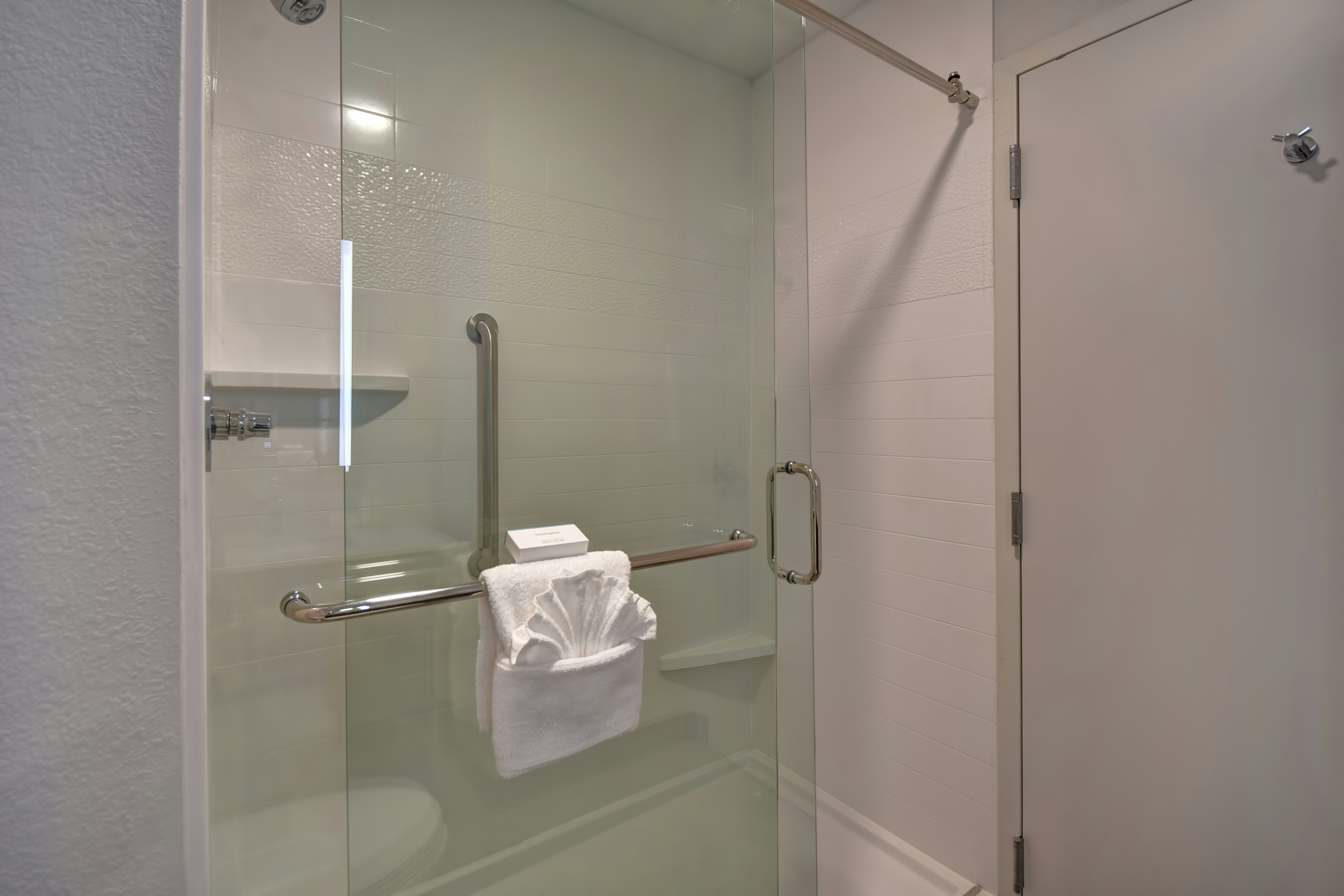 غرفة بسرير كينج، Hampton Inn Potomac Mills Woodbridge 3/4