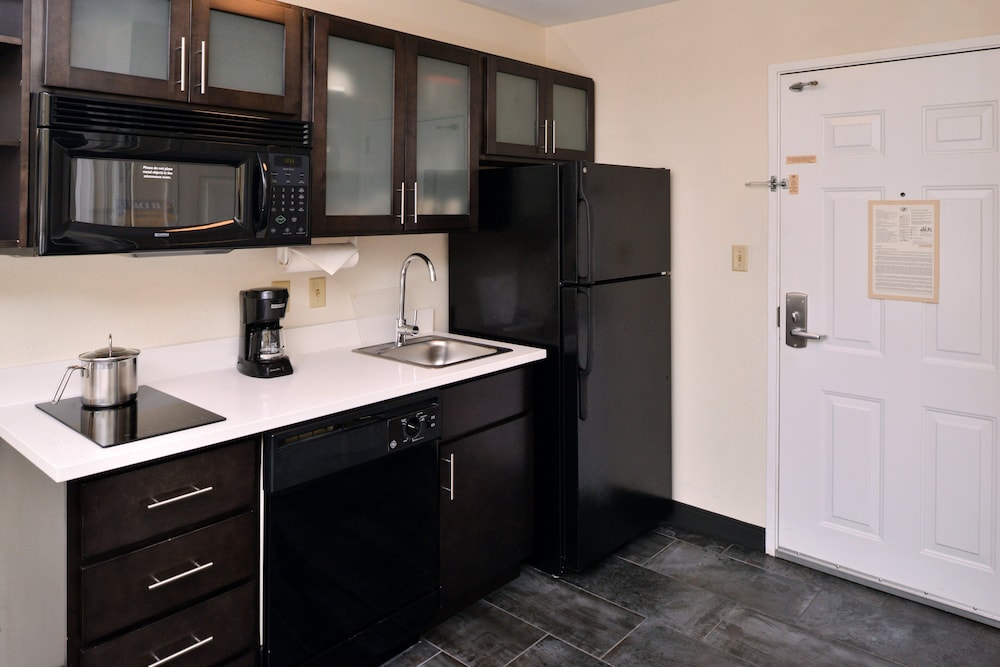 Candlewood Suites Winchester 12/39