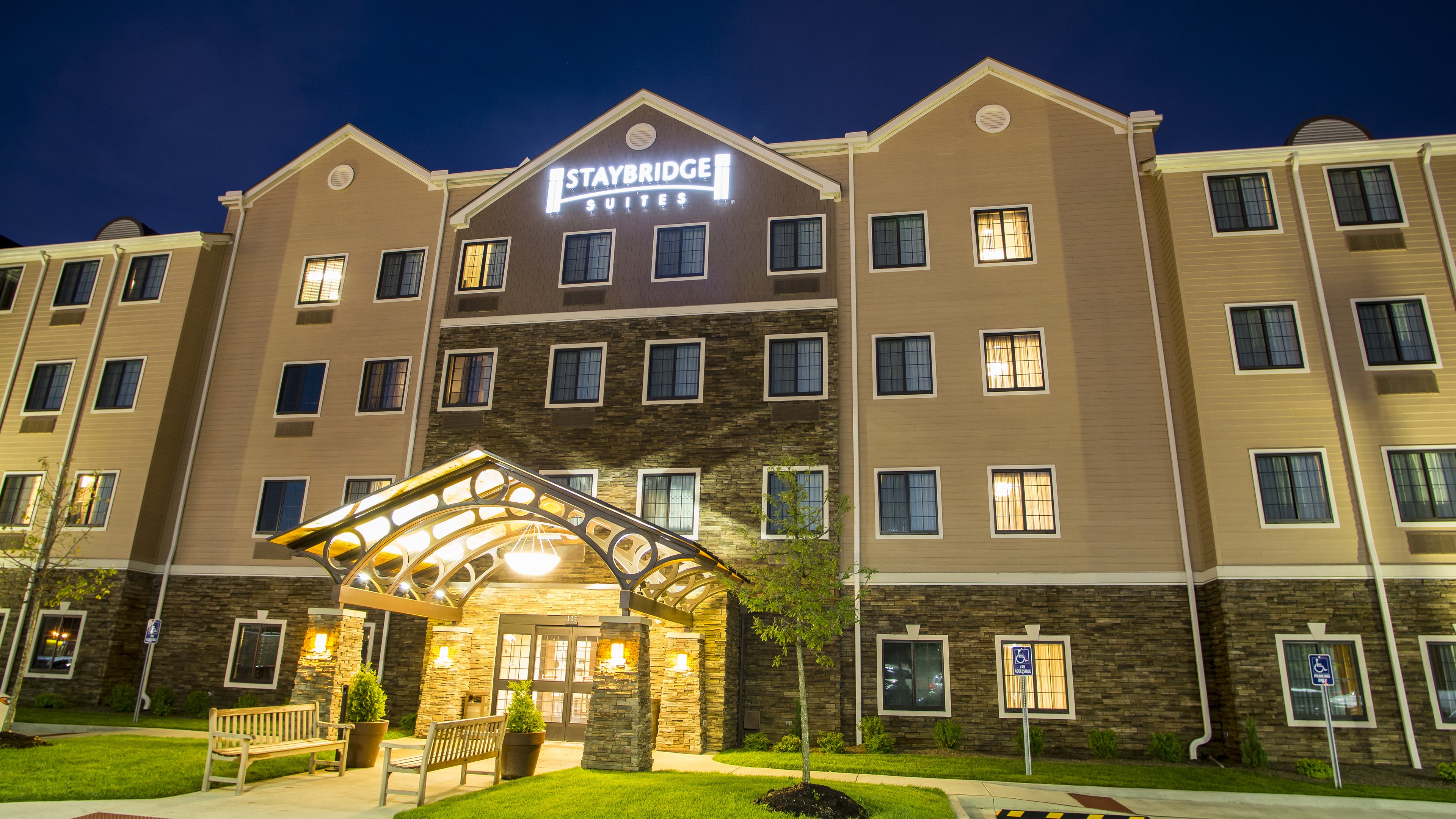 STAYBRIDGE SUITES LEXINGTON 4/55