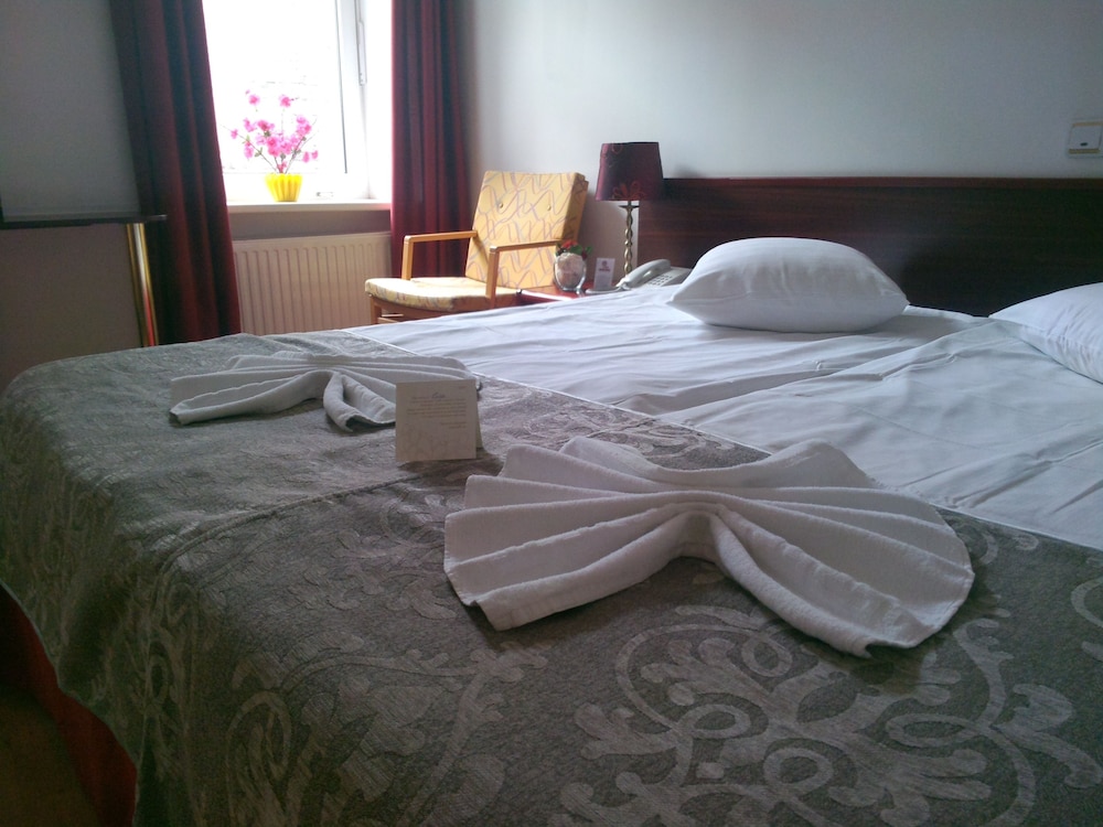 A1 Hotel 29/51