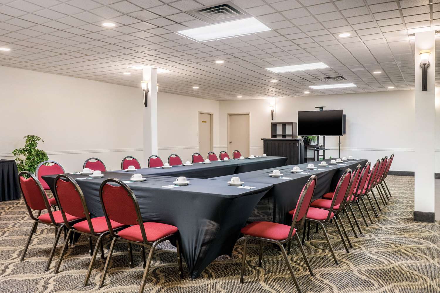 Quality Inn & Suites Winkler, MB 12/19