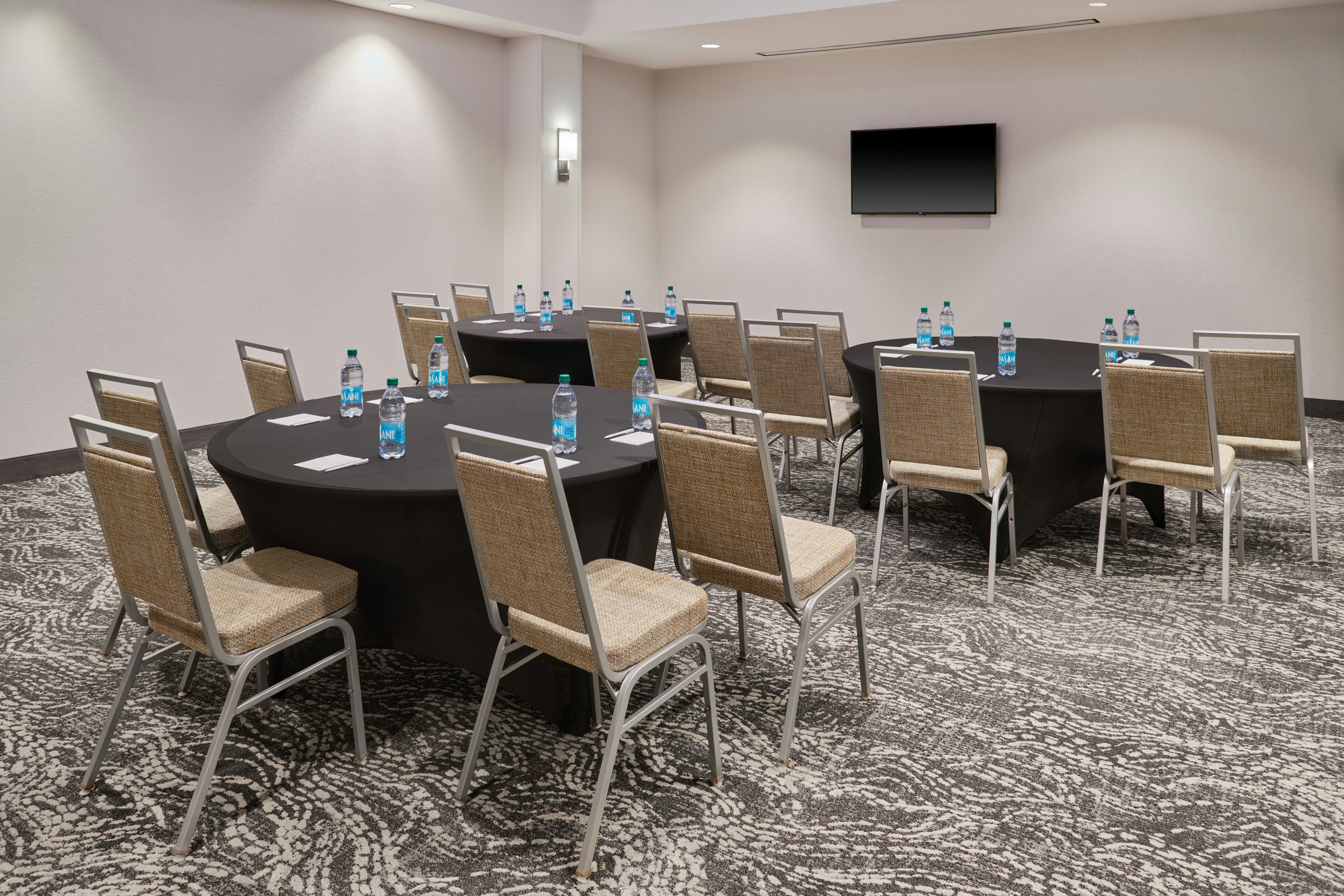 Homewood Suites by Hilton Grand Rapids Downtown 51/56