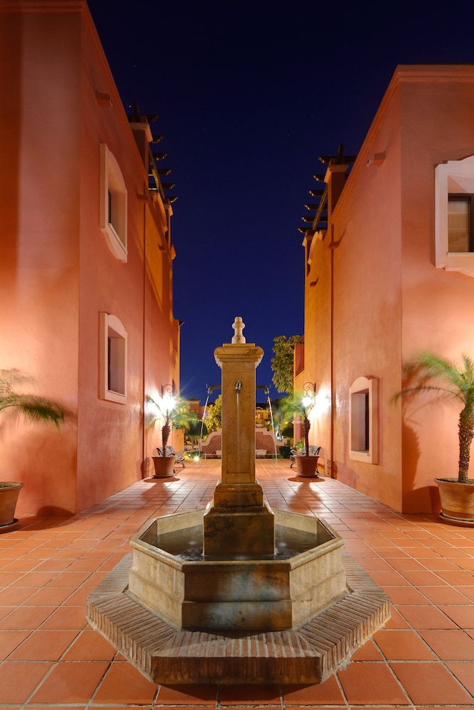 Vasari Vacation Resort 11/29