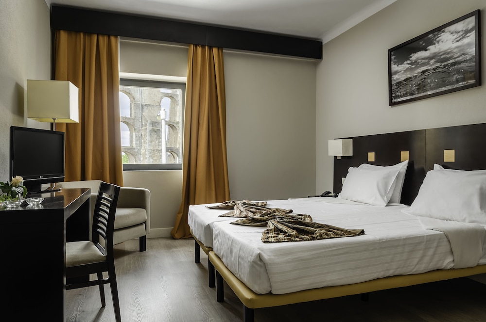 Hotel Dom Luis 14/50