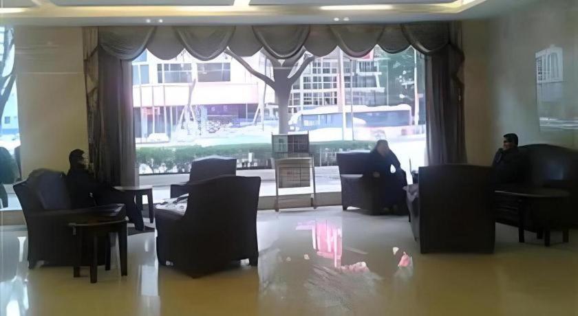 Vienna Hotel Huizhou (Huabianling Square Branch) 32/50