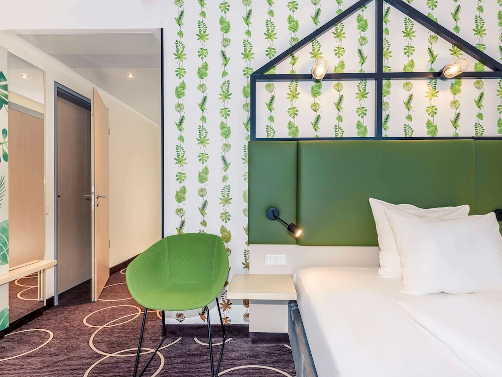 MERCURE HOTEL HANNOVER MITTE 6/79