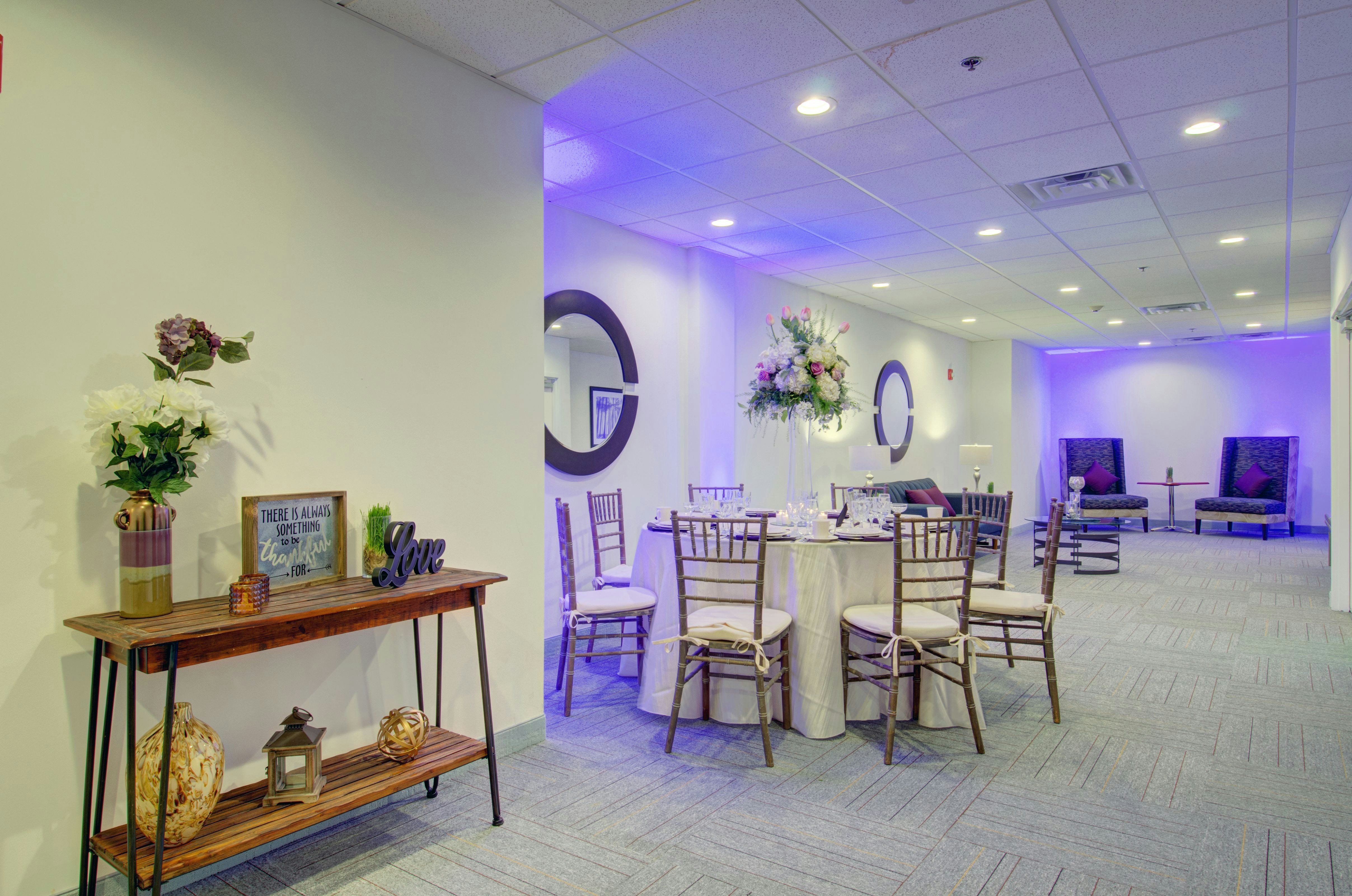 Hampton Inn Suites Boston Stoughton 32/41