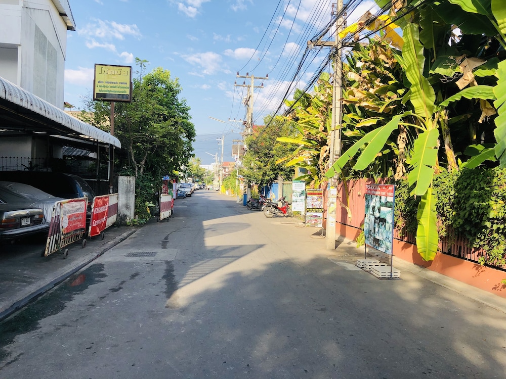 Baan Lung Poshtel 27/32