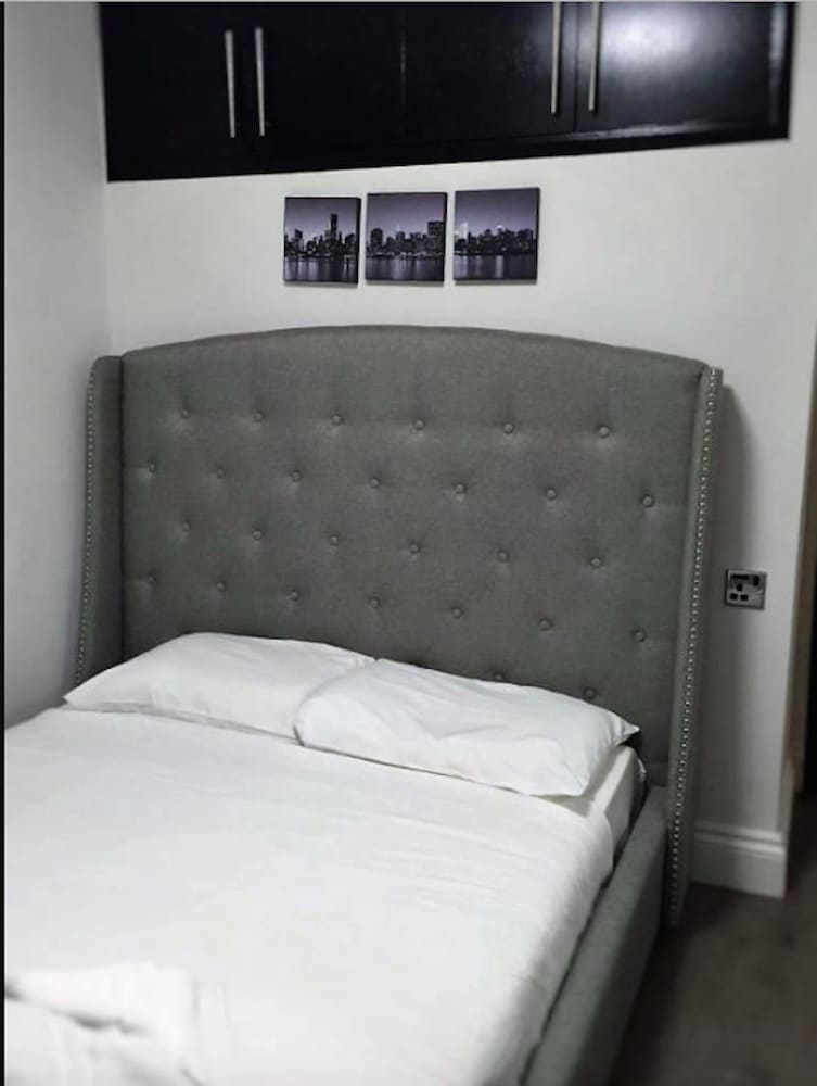 Imperial Court Suites 16/59