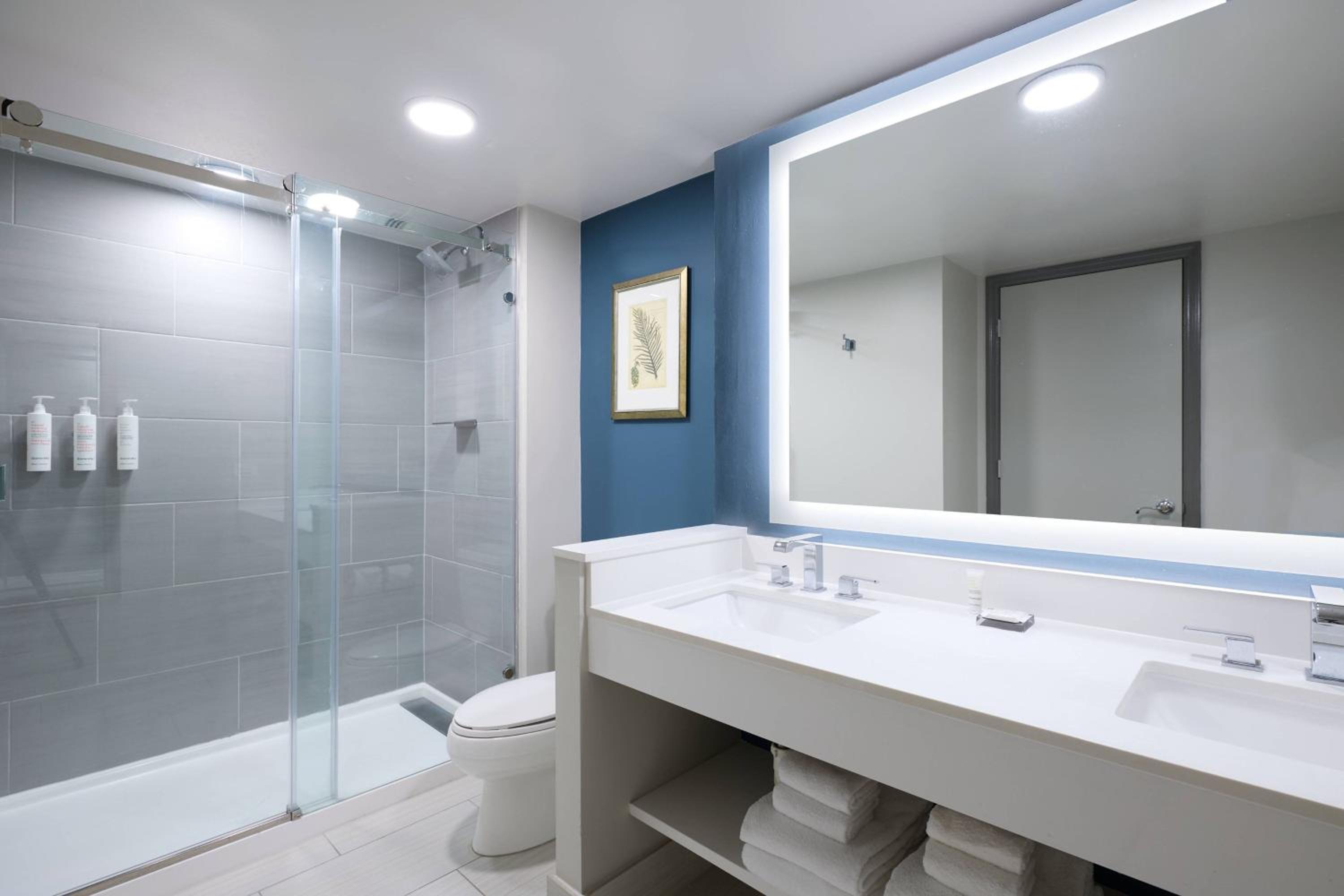 Studio, Suite, King Bed, Resort View, Sofa، Marriott Sanibel Harbour Resort And Spa 2/6