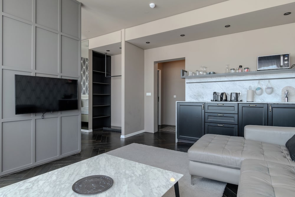 Mani Apartments 39/50