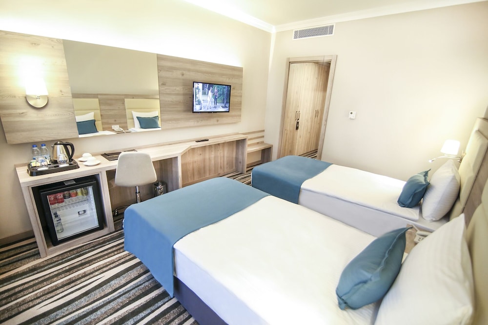 Hotel Excellence Inn 14/35