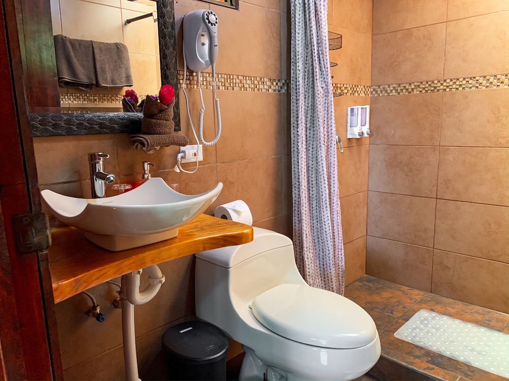 Hotel Las Caletas Lodge 49/50