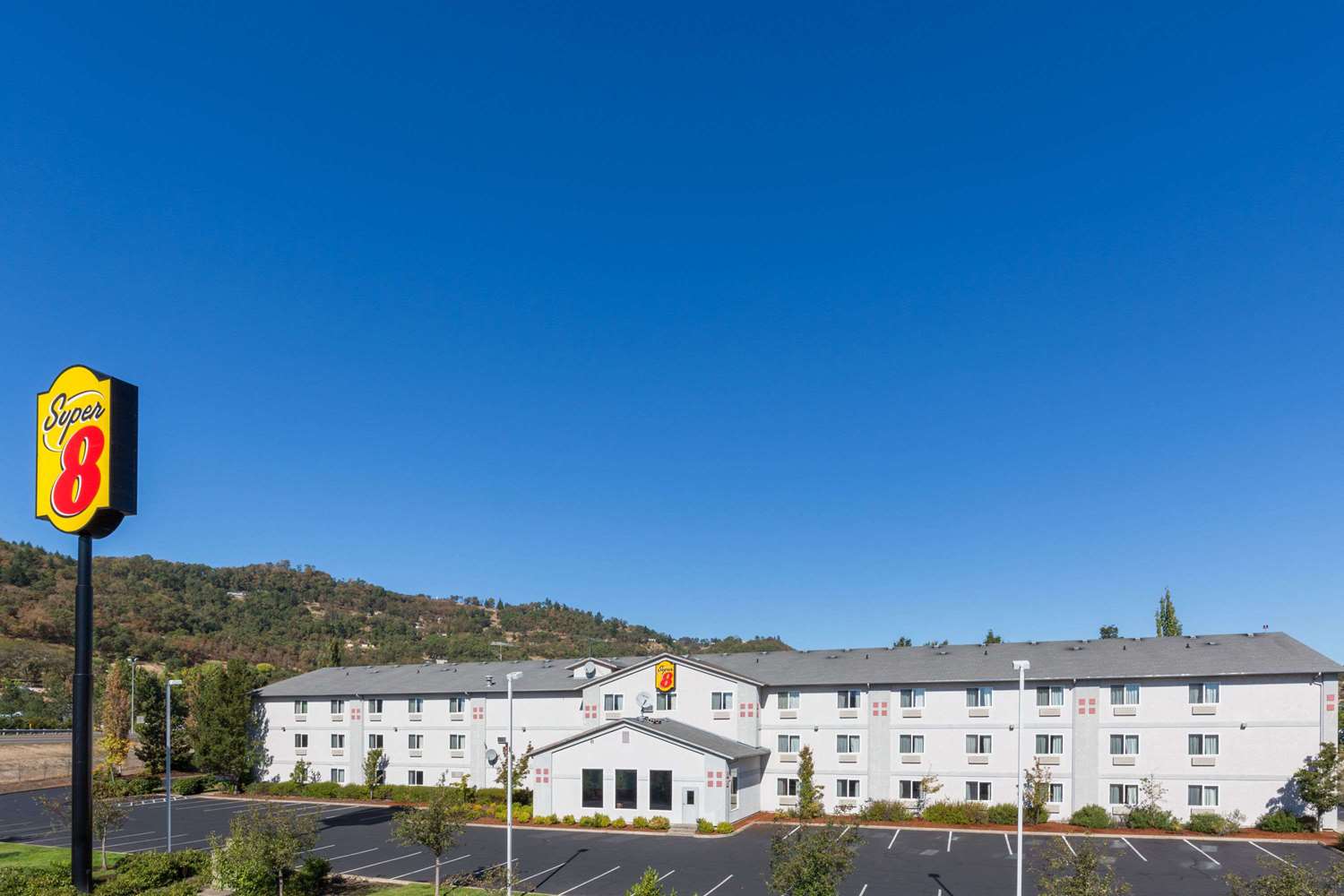 Super 8 By Wyndham Roseburg 2/33