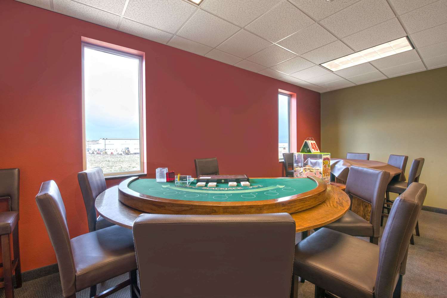 Bakken Airport Hotel And Suites Xwa 21/26
