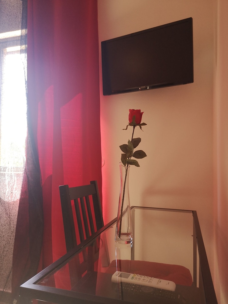 Sensations Guesthouse 33/50