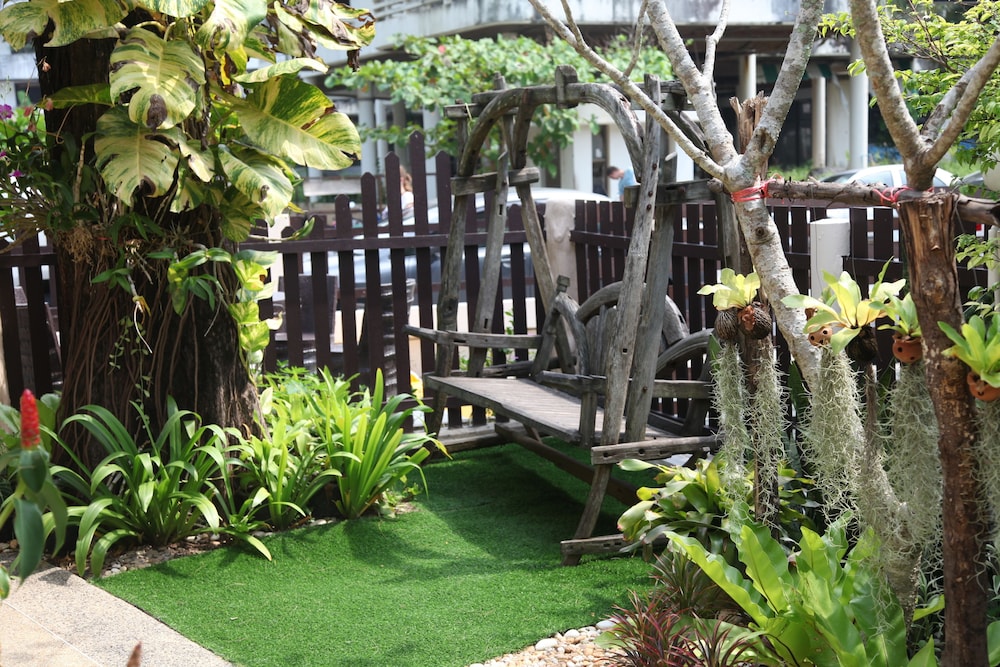 Naiyang Seaview Place 33/33
