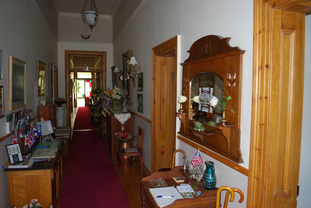Kingna Lodge 3/61