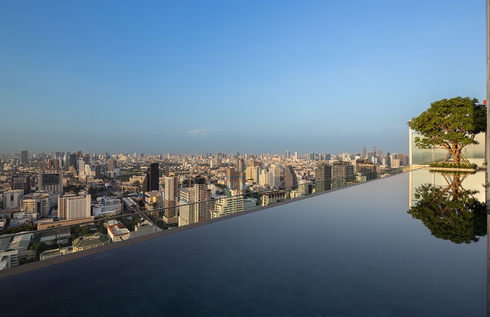 Eastin Grand Hotel Phayathai 44/50