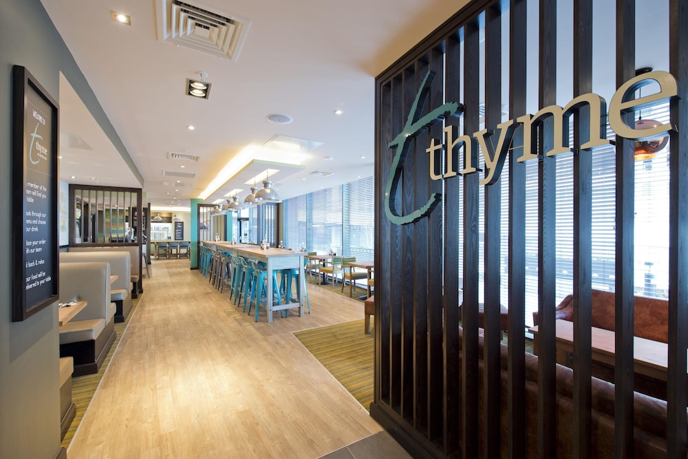 Premier Inn Manchester Salford Media City Hotel 25/44