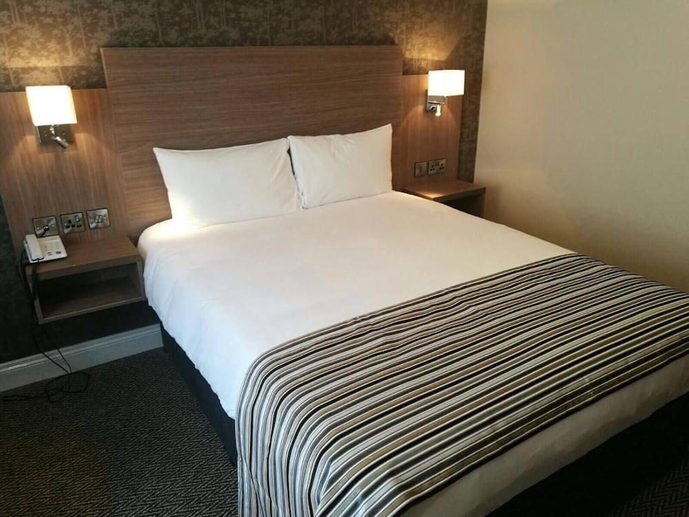 Corr's Corner Hotel 6/42