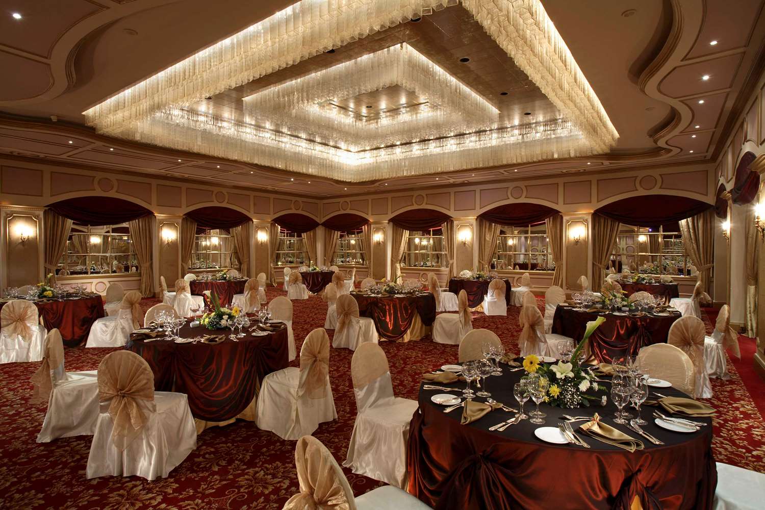 restaurant cafeteria
