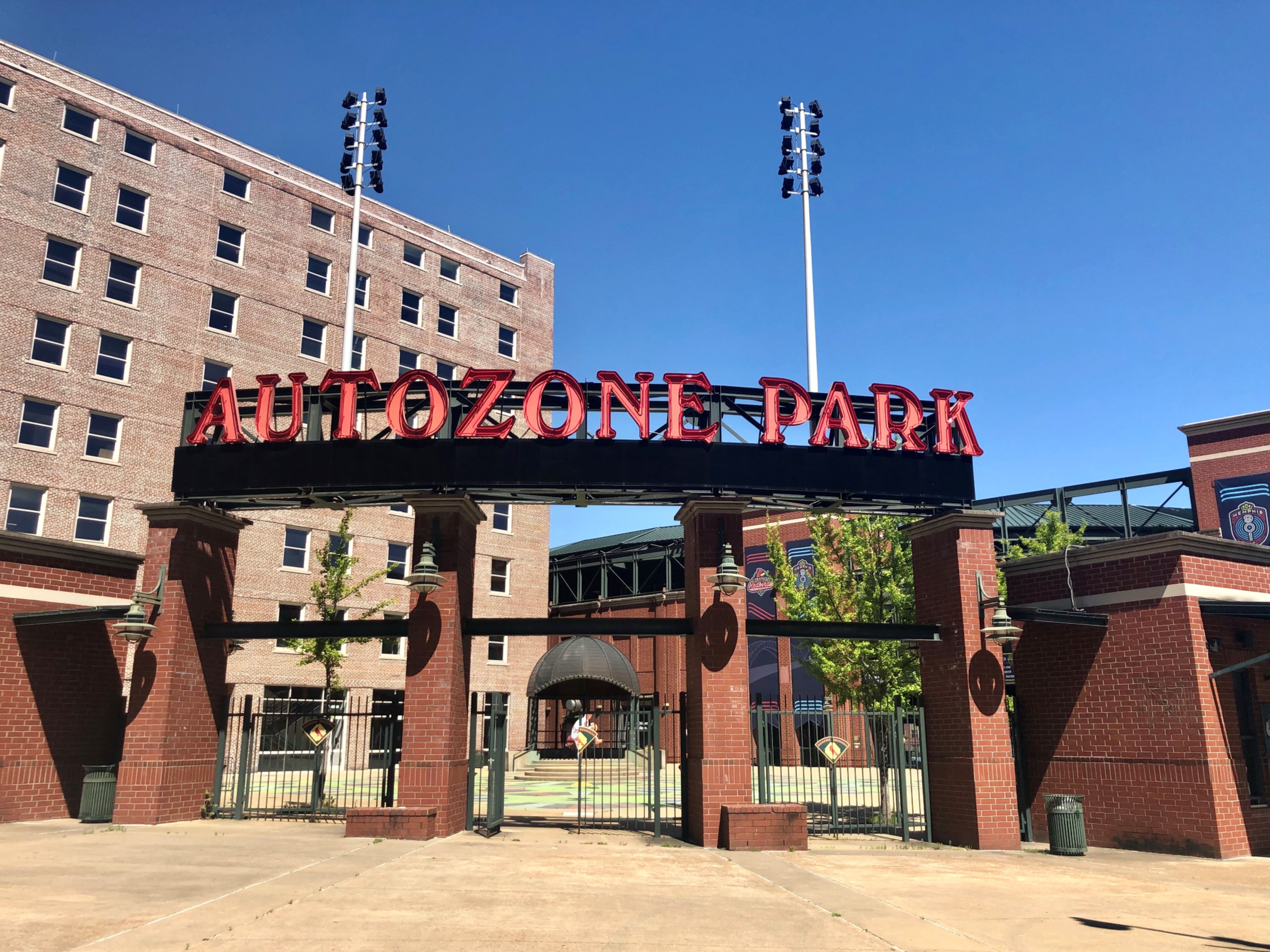Hotel Indigo Memphis Downtown 8/68