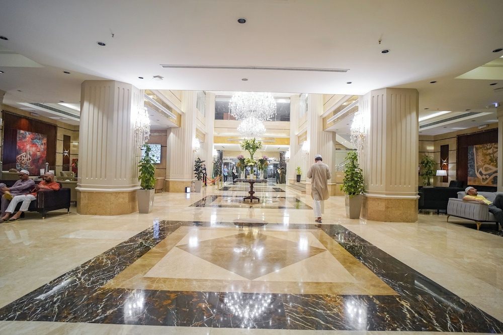 فندق اعمار المنار(Emaar Al Manar Hotel) 8/37