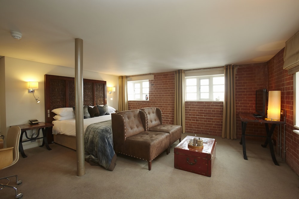 Salthouse Harbour Hotel 40/48
