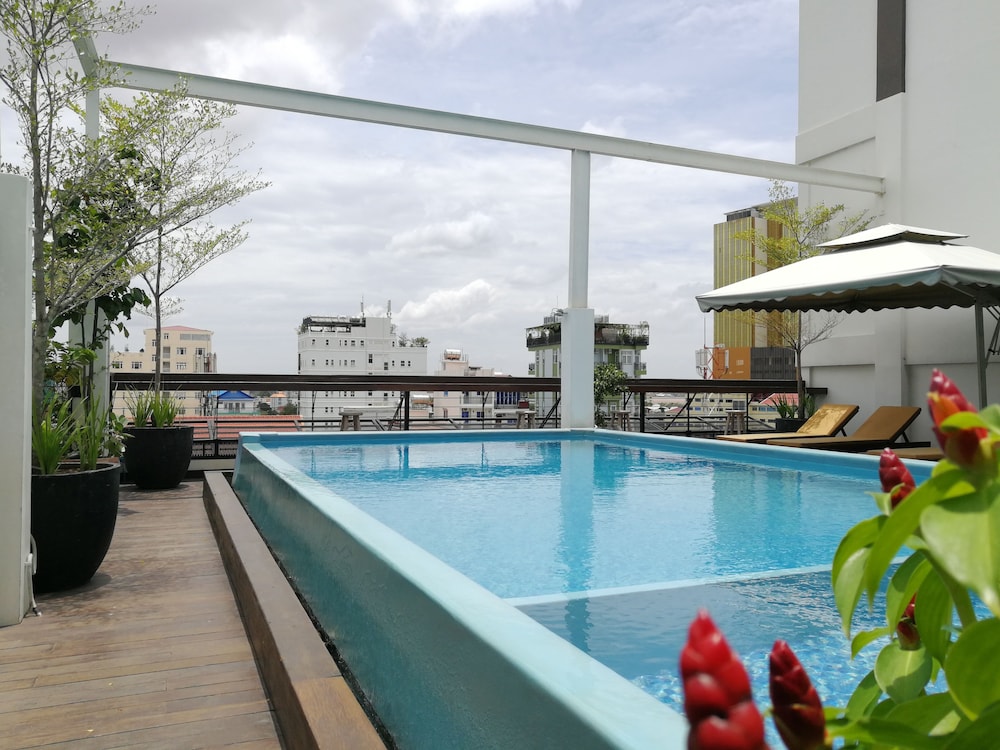 Monsoon Bassac Hotel 32/35