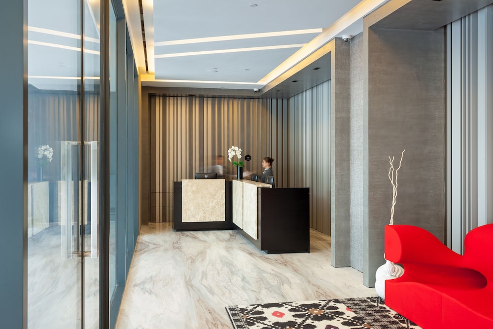 Louis Kienne Serviced Residences 8/65