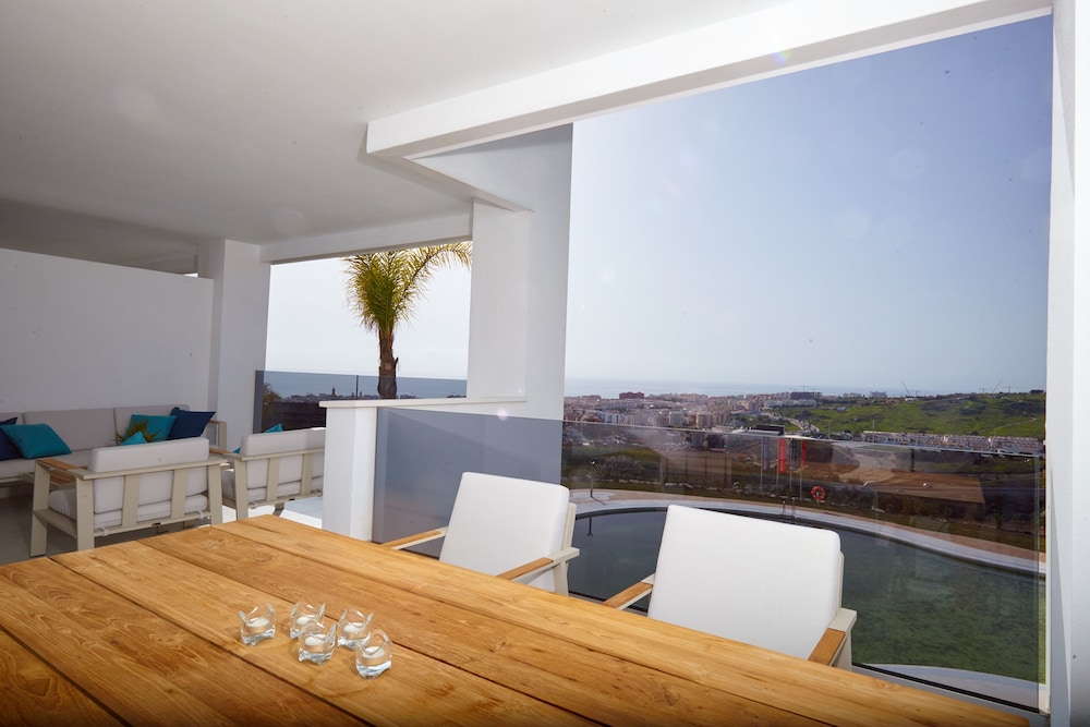 ESTEPONA HOLIDAY HILLS 38/50