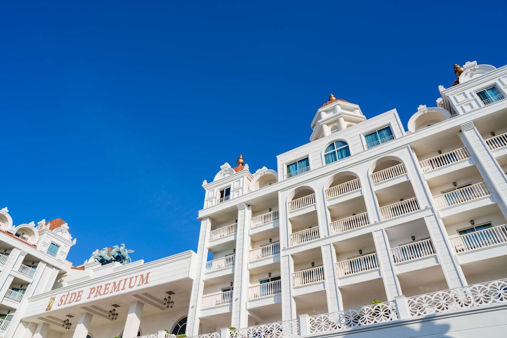 Oz Side Premium Hotel