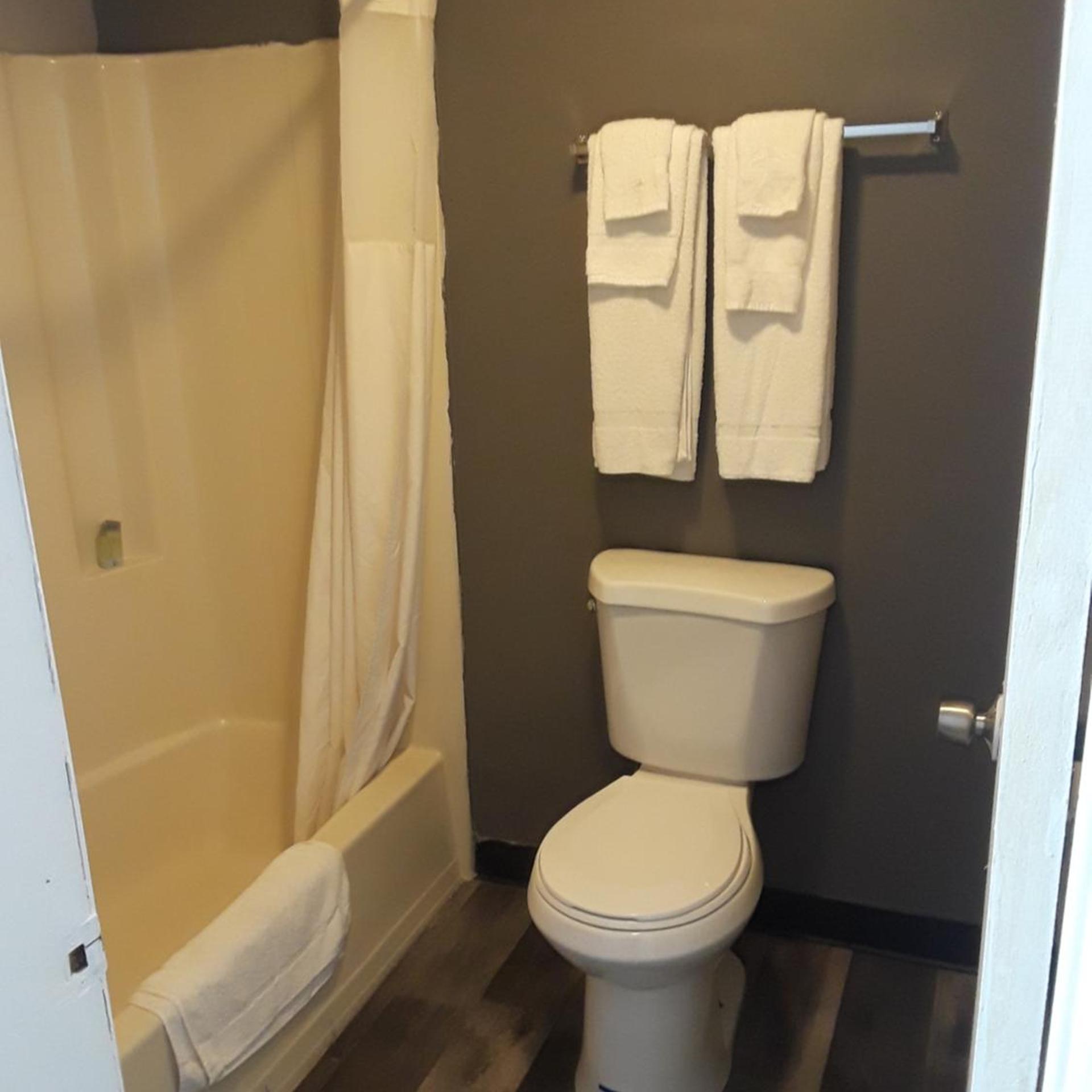 Rodeway Inn Absecon 48/59