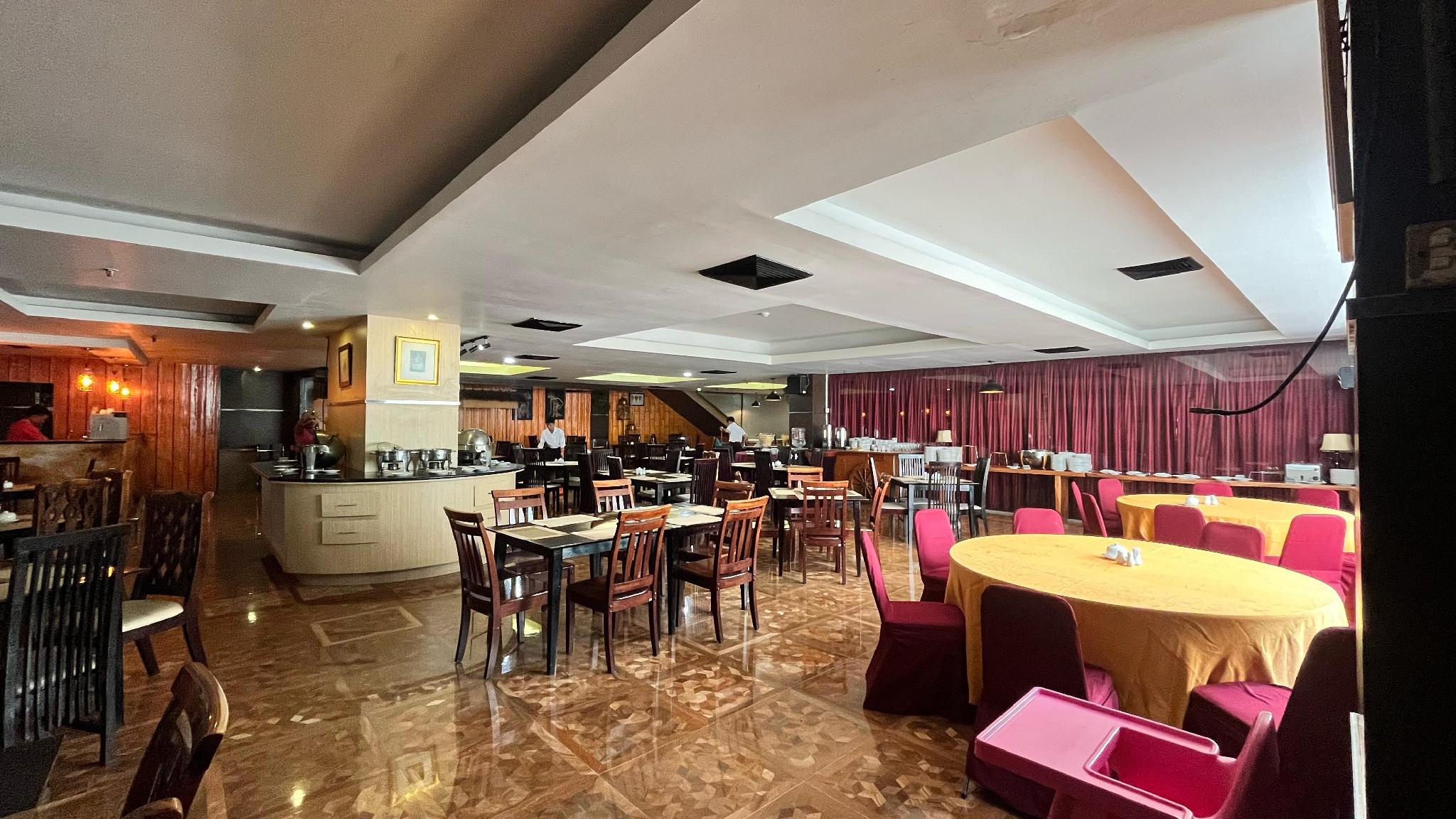 Hotel Grand Antares 38/50