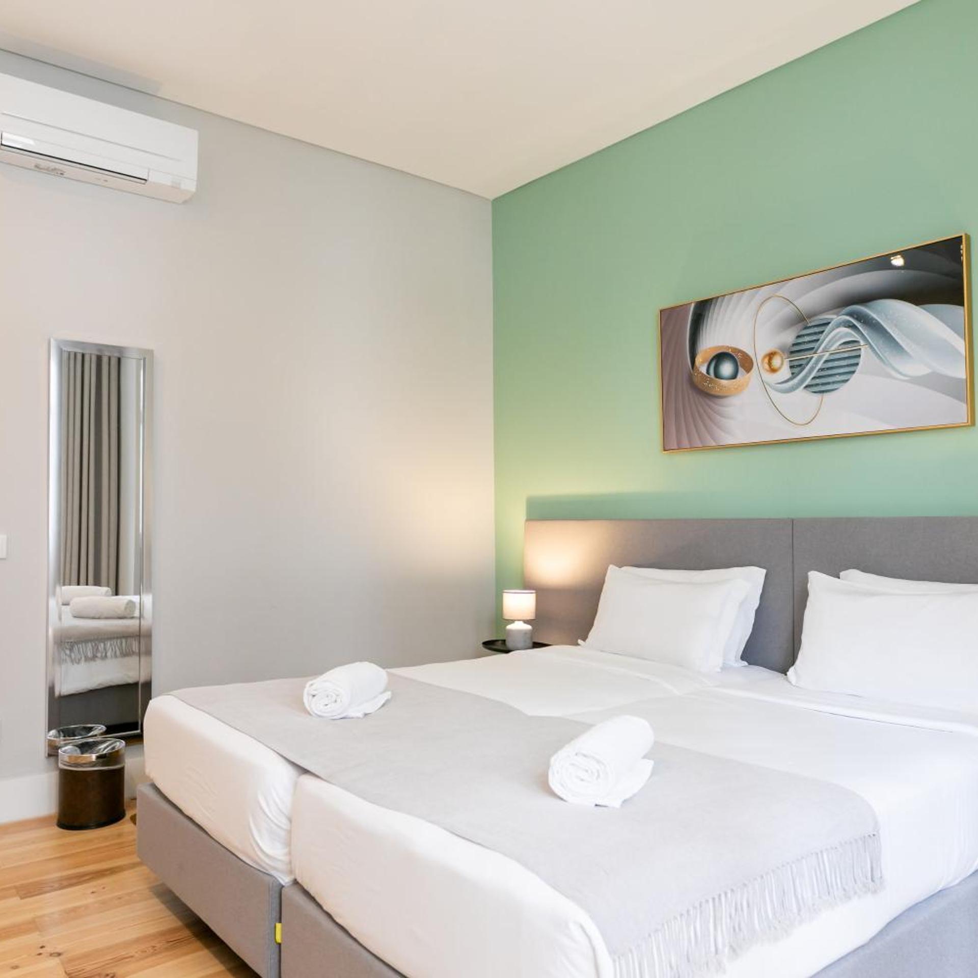 Economy, Twin Beds