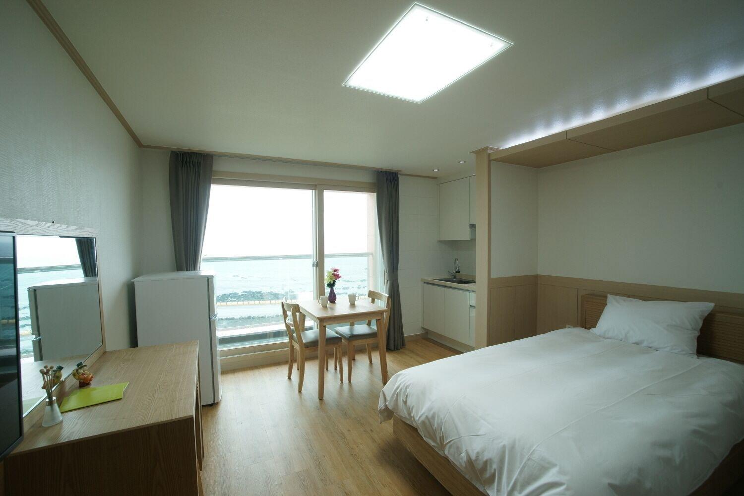The Beach Pension 13/50