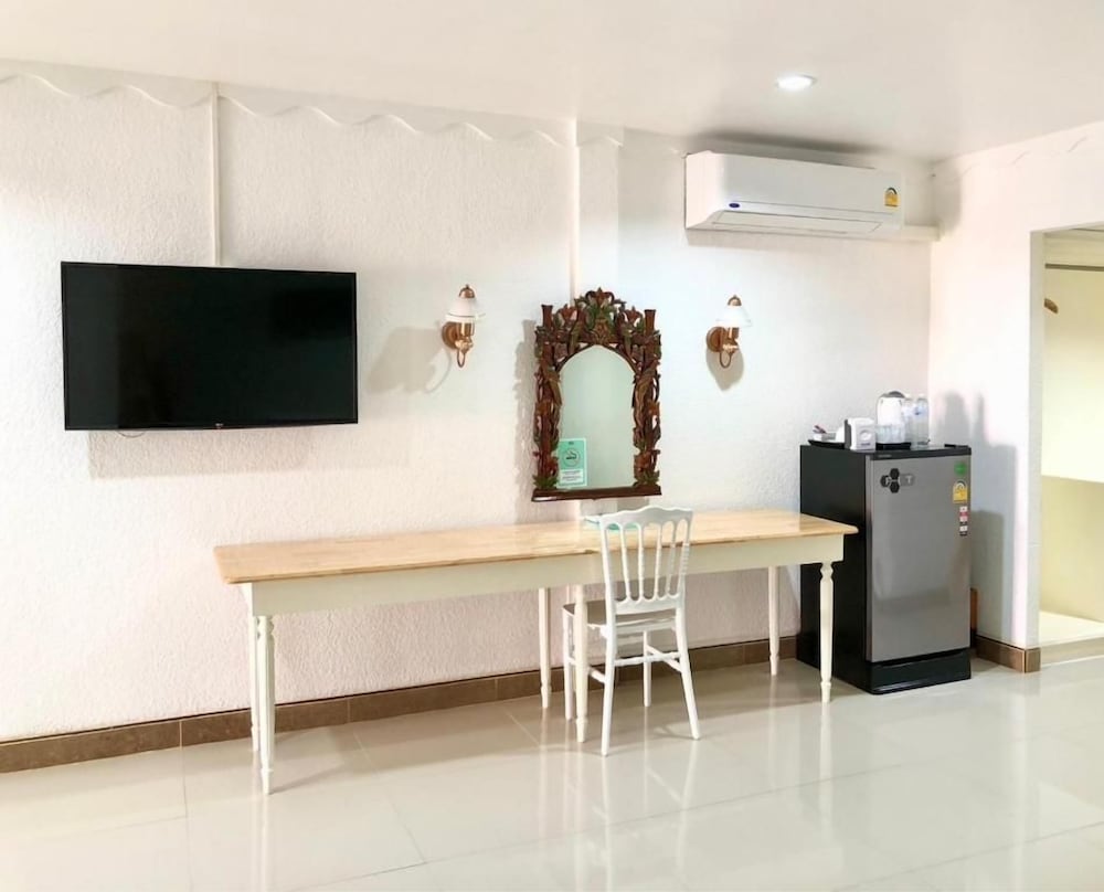 Dad D Resort by Lopburi Inn Resort 51/63