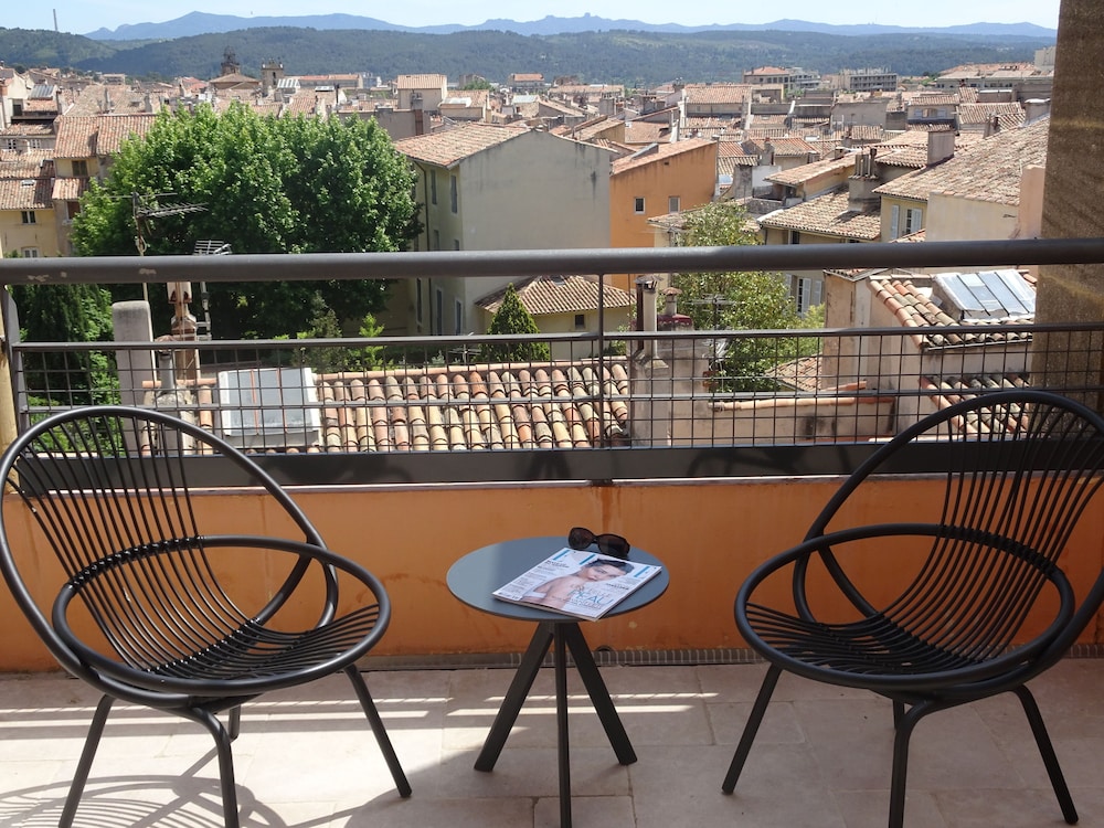 Hotel Aquabella and Spa 25/37