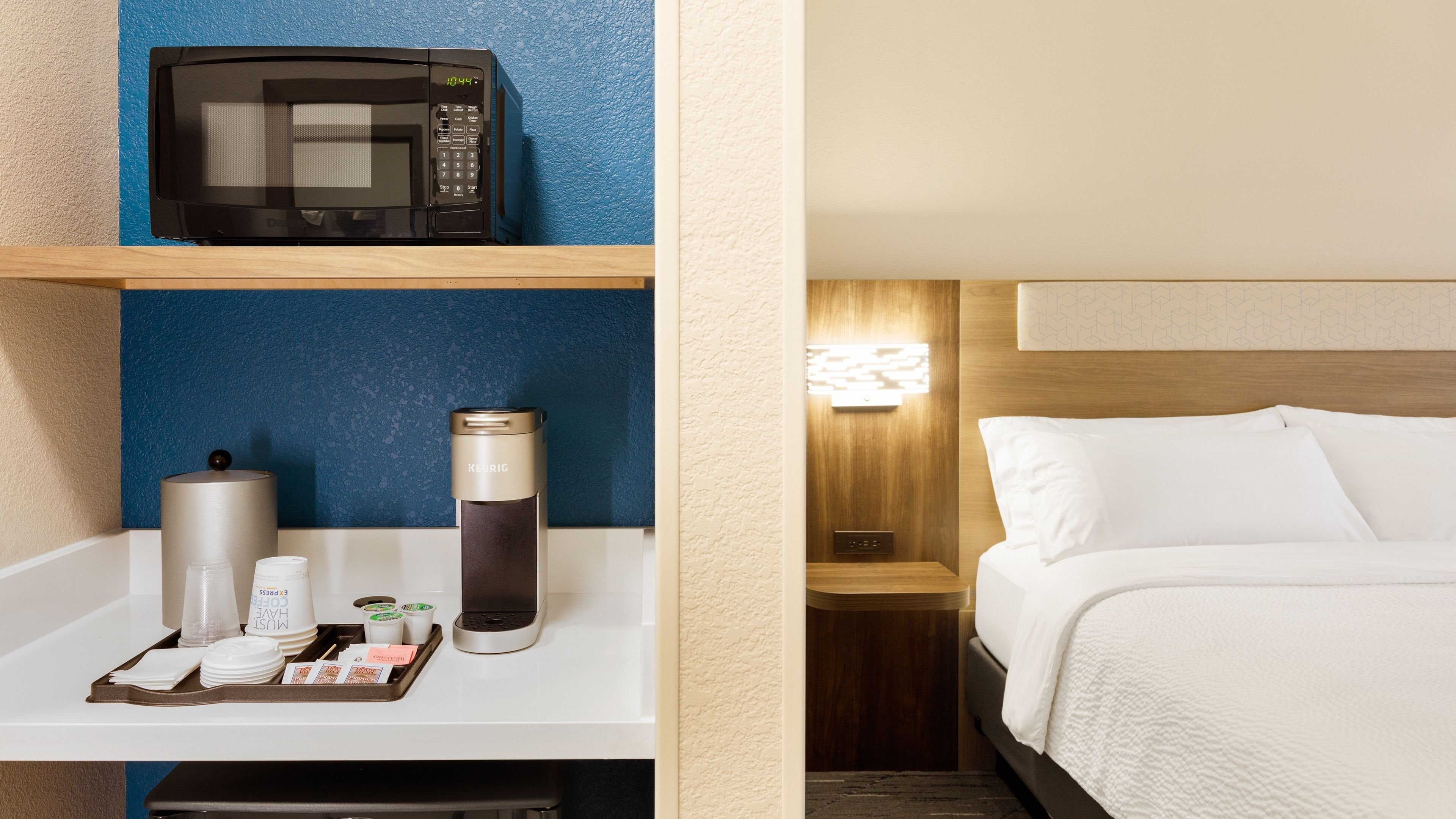 Holiday Inn Express and Suites Chatsworth 40/57