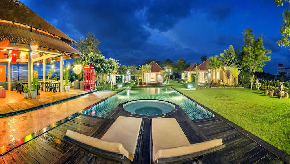 Lucerne Villa Resort 21/34