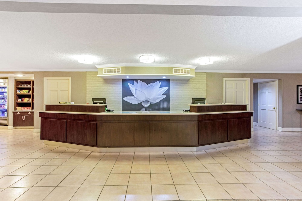 La Quinta Inn by Wyndham and Conference Center San Angelo 6/44