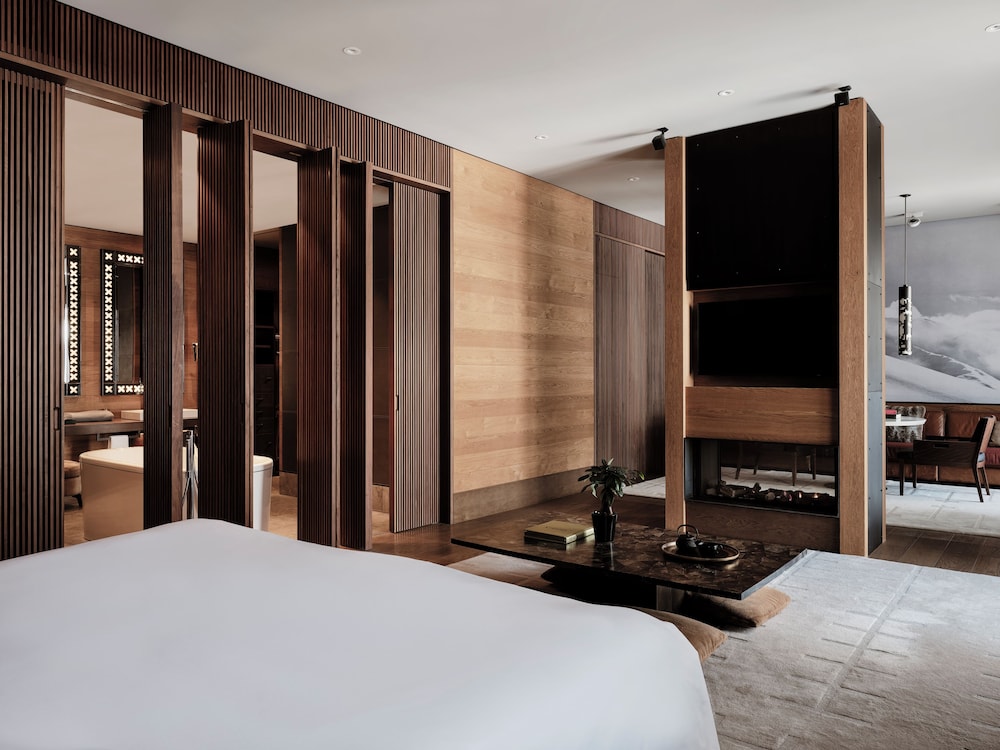 Alpine, Junior Suite, King Bed